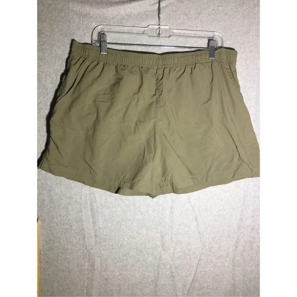 Womens Columbia Shorts Athletic Green Short Casual Workout Running Gym - Picture 1 of 4